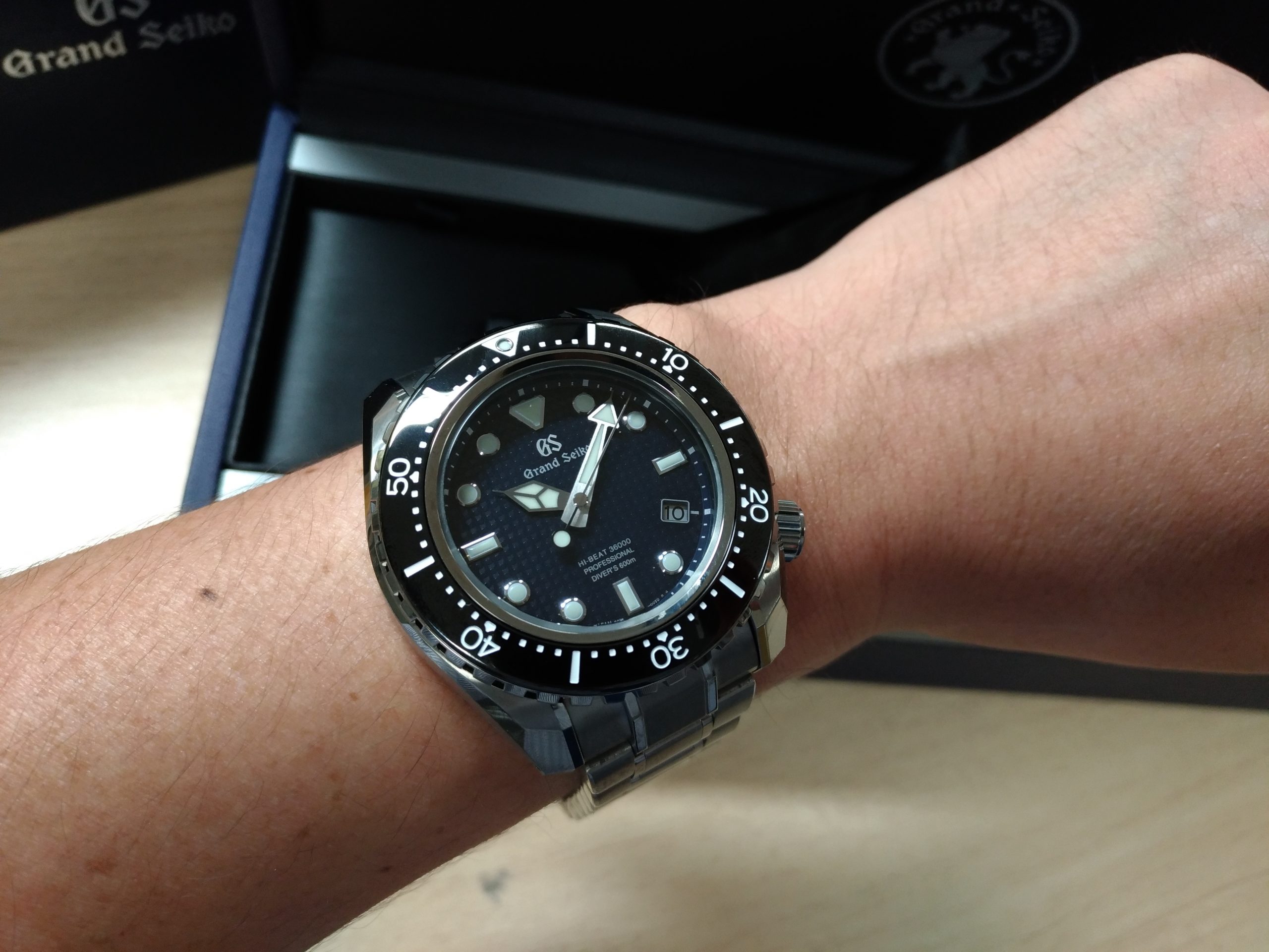 レビュー グランドセイコーブルー Sbgh257 世界限定500本 初の飽和潜水用ハイビートメカニカルプロフェッショナルダイバーズウォッチ Zenmaiのココ東京