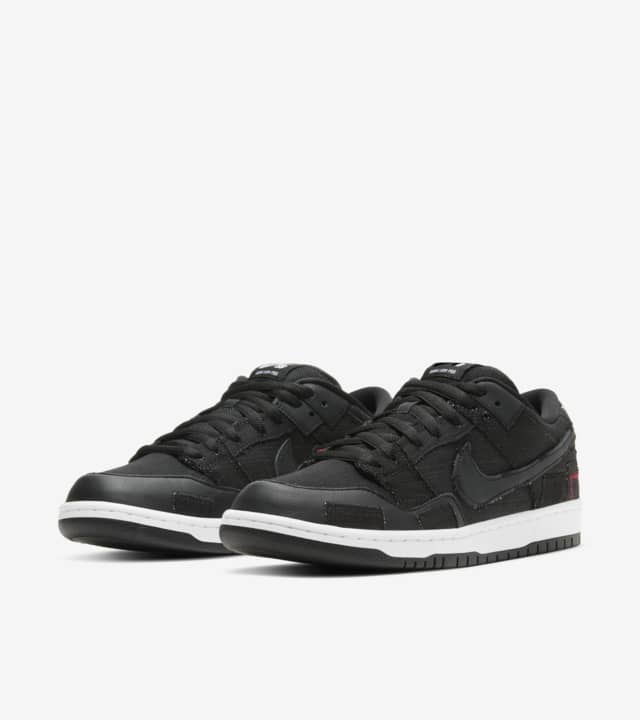 SNKRS発売日未定 WASTED YOUTH × NIKE SB ダンク LOW DD8386-001 ...
